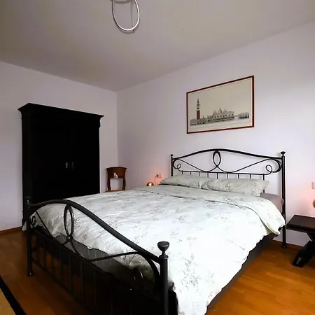 Haus Naehe Fuer 12 Personen Villa *