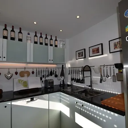 Villa Haus Naehe Fuer 12 Personen *