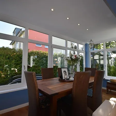 Haus Naehe Fuer 12 Personen Villa